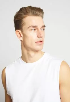 Pier One 3 PACK - T-shirts Basic 11 Pier One 3 PACK - T-shirts Basic -Pier One Butik 21dde7acbf5b42698638ca153e5020d5