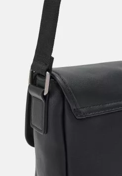 Pier One UNISEX - Skuldertasker -Pier One Butik 3675c8ea1f324a1d83ec42e8c3192653