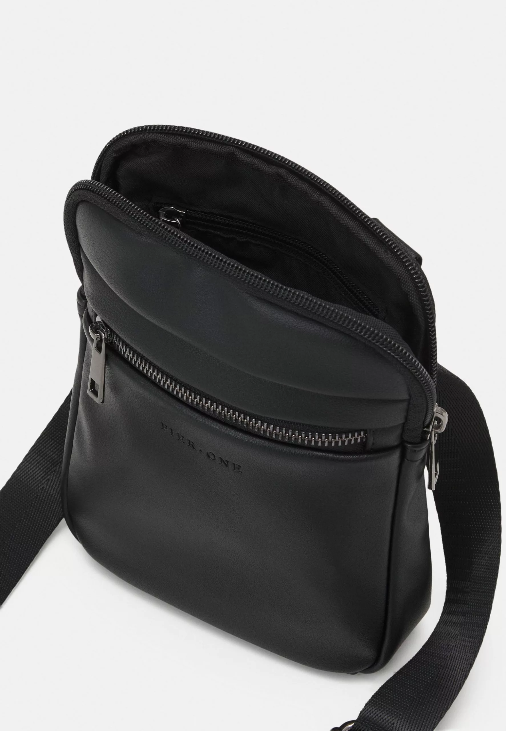 Pier One Skuldertasker 2 Pier One Skuldertasker - Billede 2