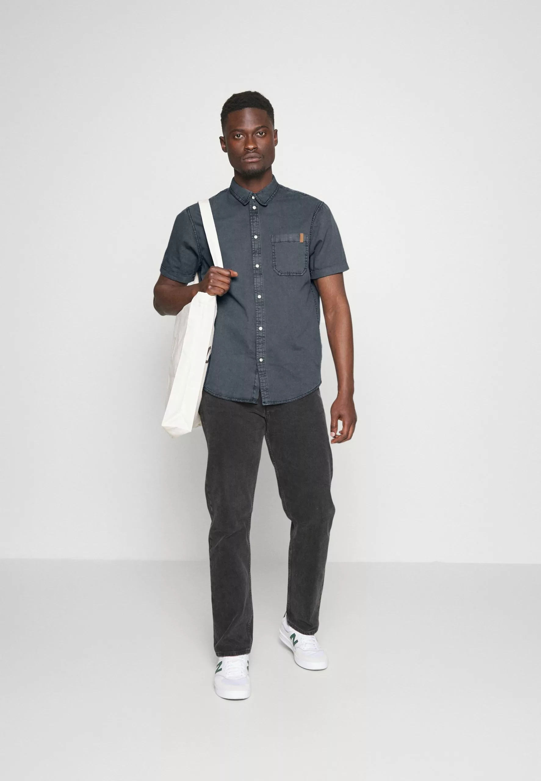 Pier One Skjorter 2 Pier One Skjorter - Billede 2