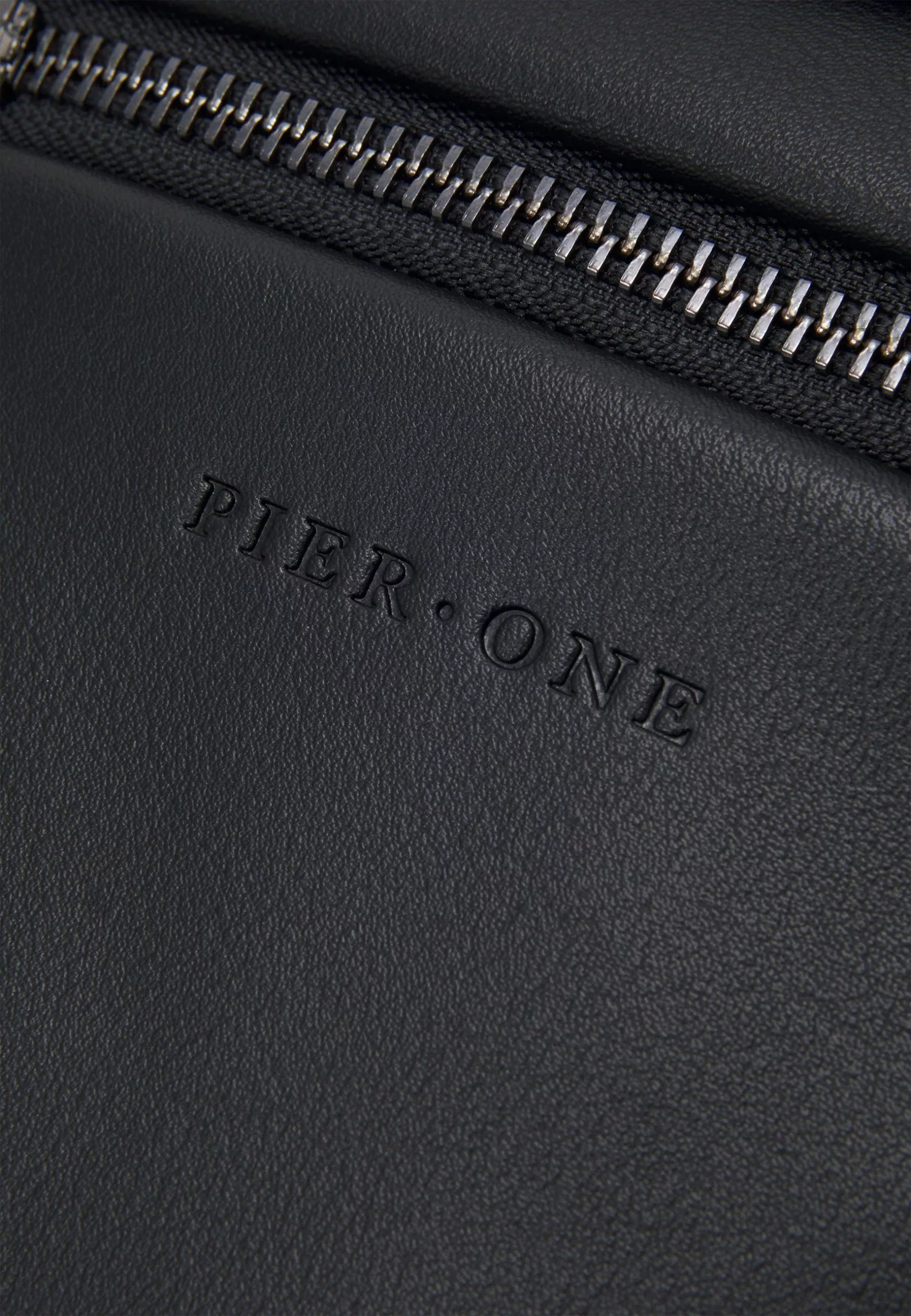 Pier One Skuldertasker 4 Pier One Skuldertasker - Billede 4