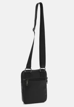 Pier One Skuldertasker