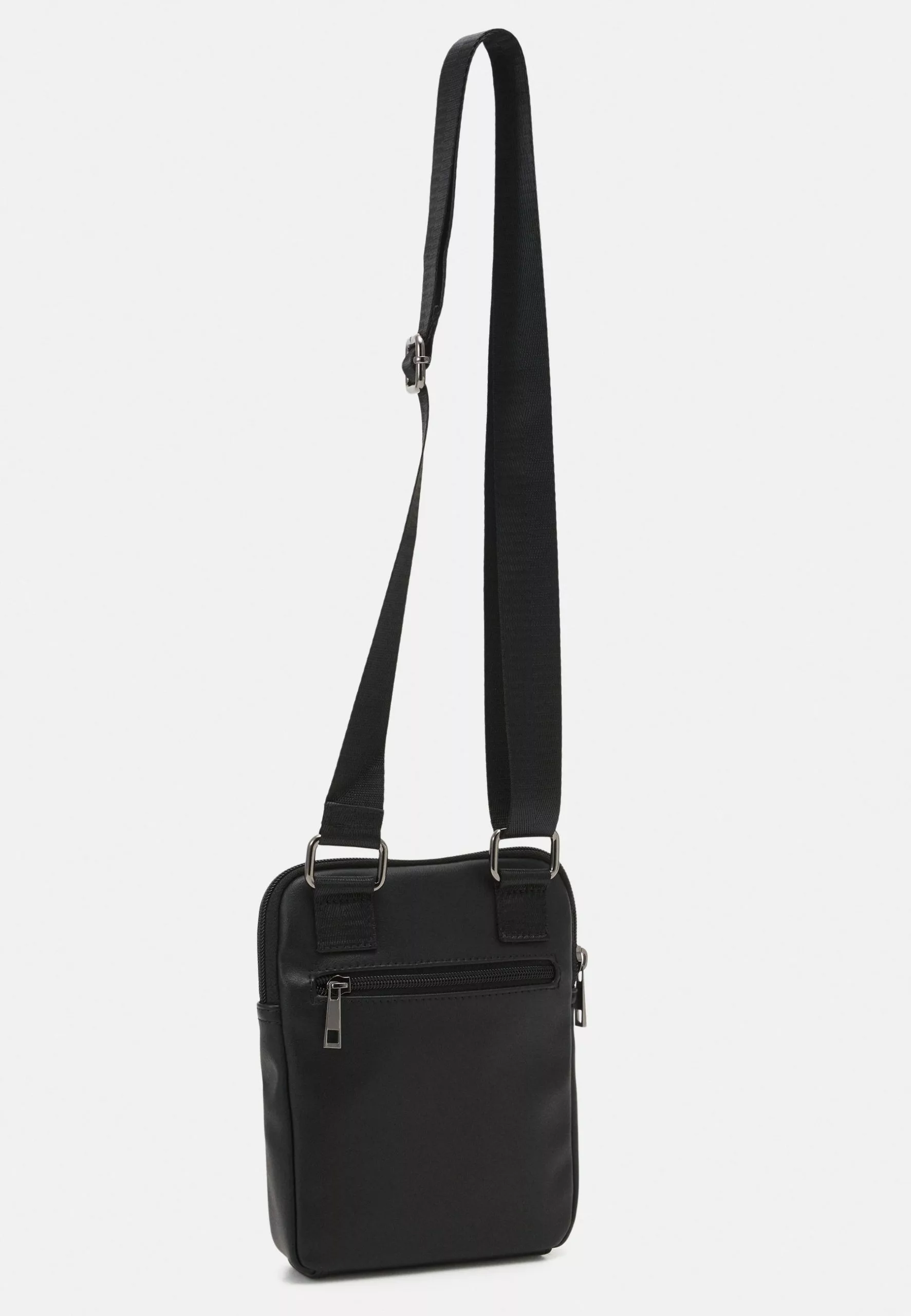 Pier One Skuldertasker 1 Pier One Skuldertasker