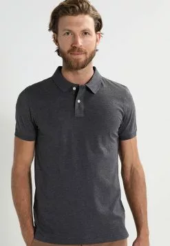 Pier One Poloshirts