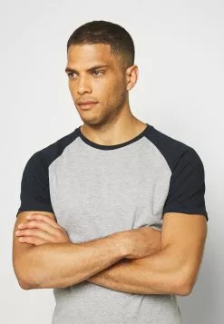 Pier One T-shirts Basic -Pier One Butik e6cd1455f6f741b9be95cab8d570cff4